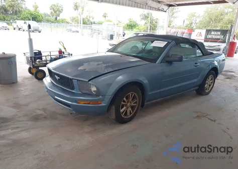 2007 Ford Mustang V6 Deluxe/V6 Premium from USA, damaged, VIN 1ZVFT84N975323611